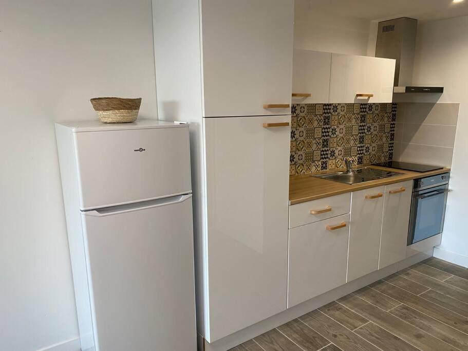 Renove 200 M De La Avec Parking Prive Appartement Agde